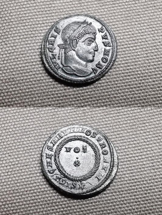 Mint state!! Crispus, as Caesar, Æ Nummus. Siscia